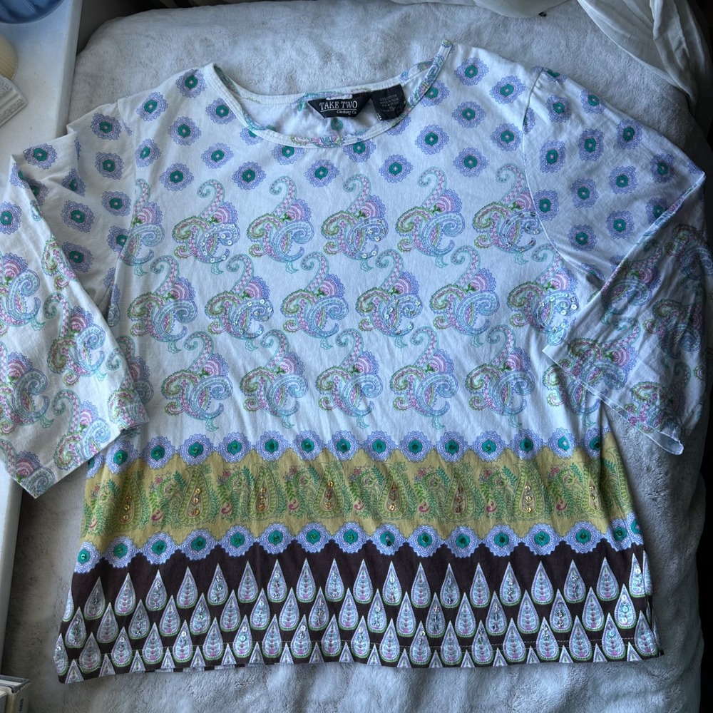 Beautiful Paisley Sequin Teardrop Pattern Top Half Sleeve